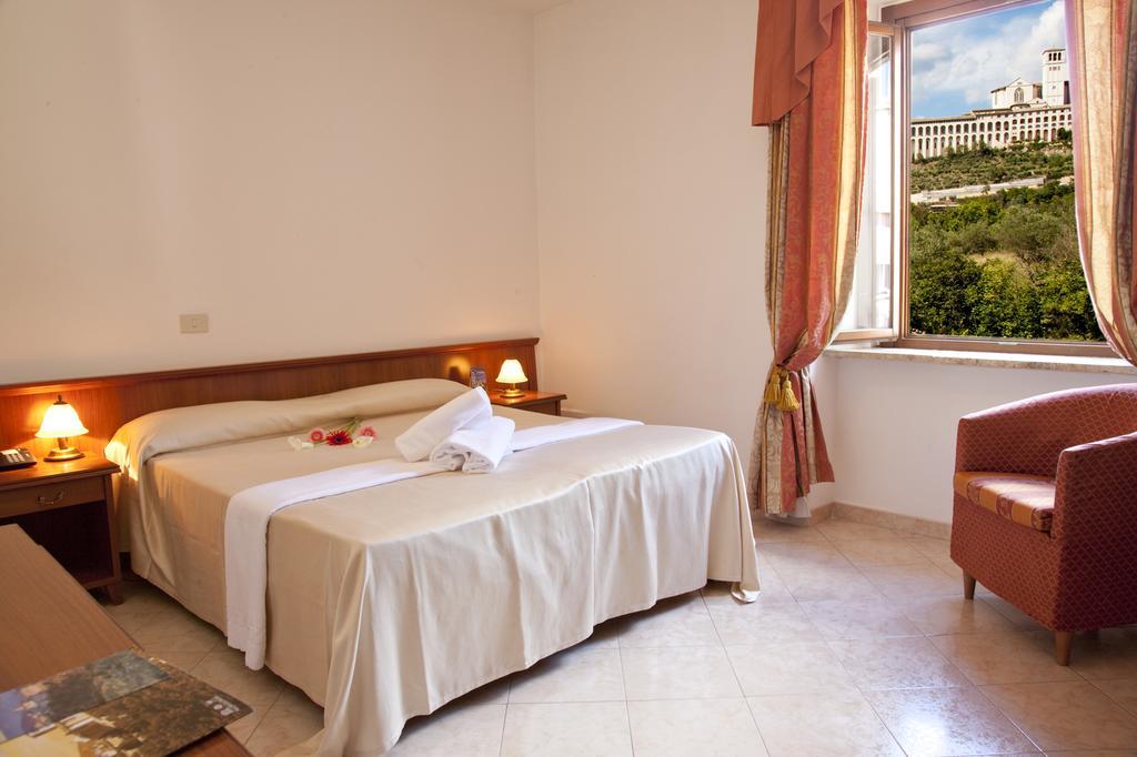Assisi Garden Hotel Exterior foto