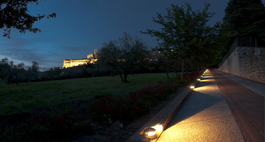 Assisi Garden Hotel Exterior foto