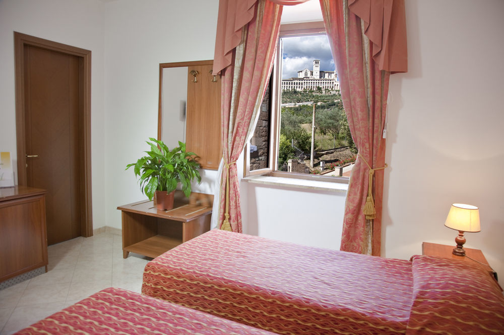 Assisi Garden Hotel Exterior foto